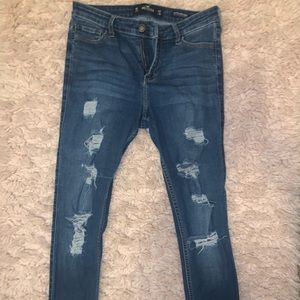 Hollister dark wash distressed skinny jeans